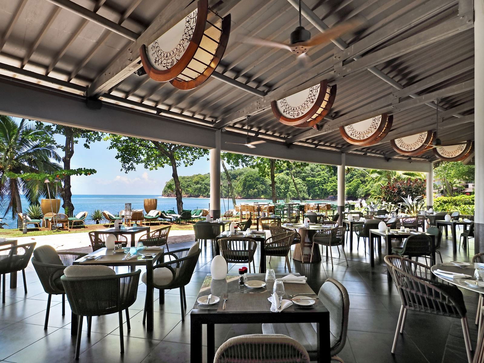 Le Tahiti by Pearl Resorts, Bar in Arue