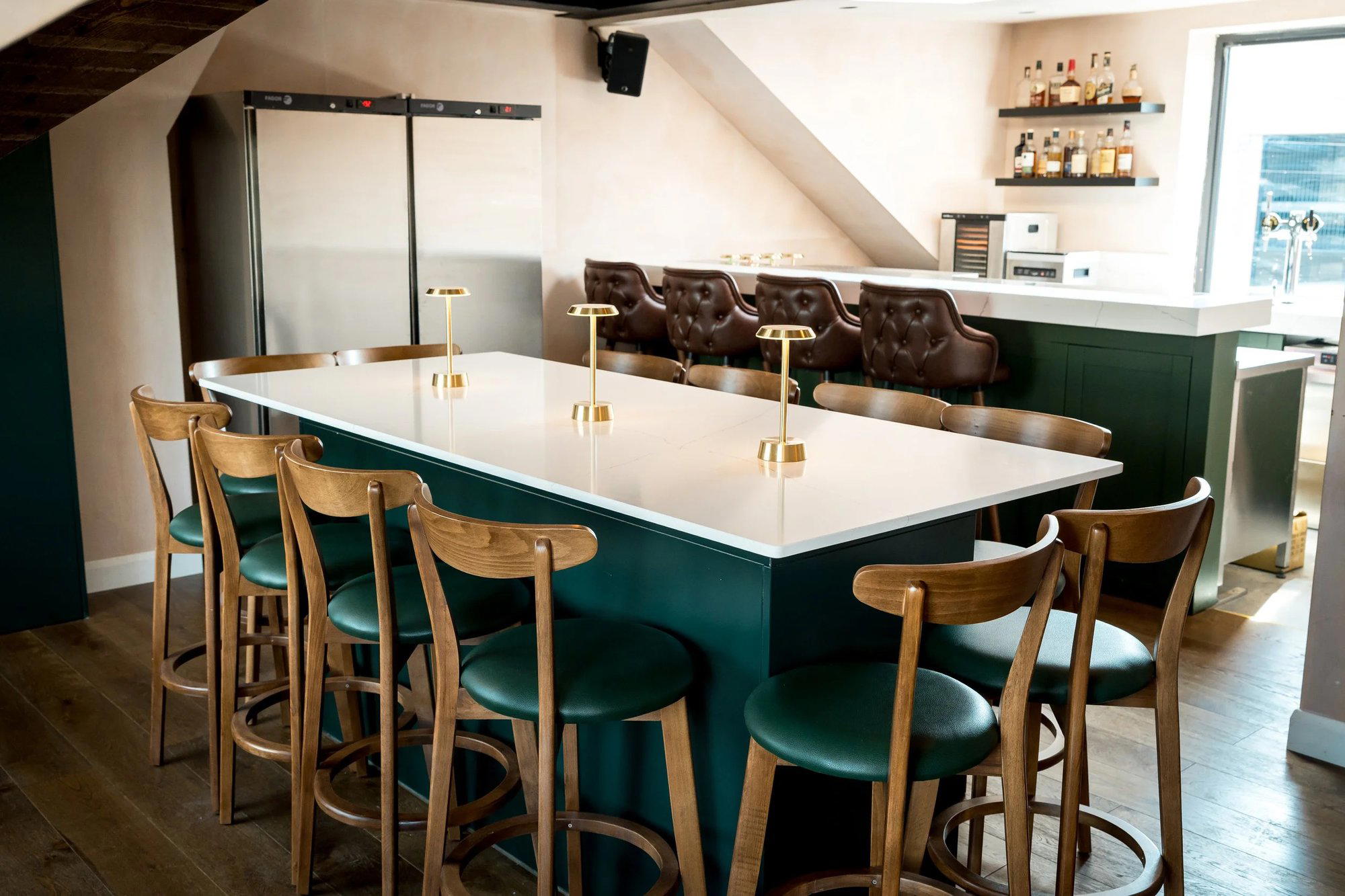 Over & Above bar in 7 Cheltenham Cres