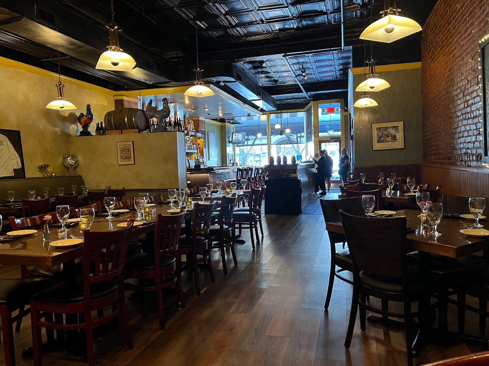 Table 50, Roanoke, United States