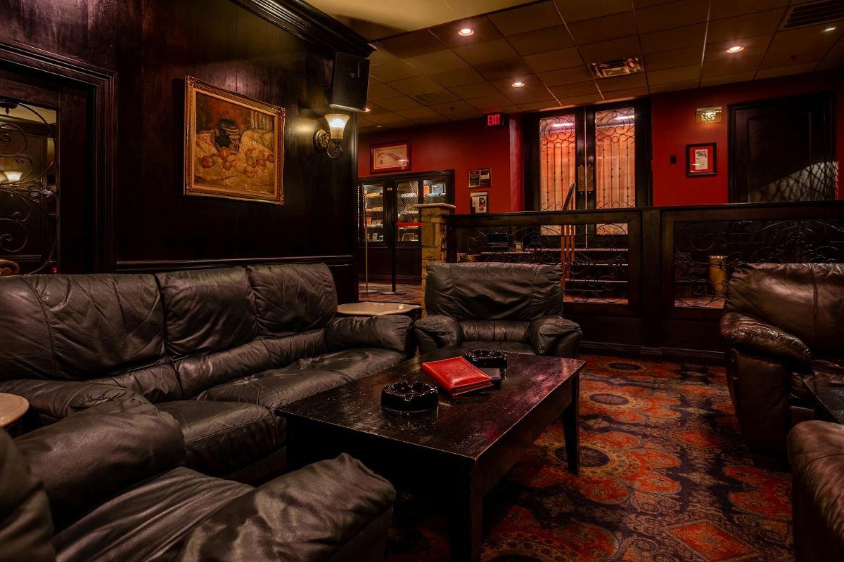 Nicky Blaine's Cocktail Lounge bar in Indianapolis, United States