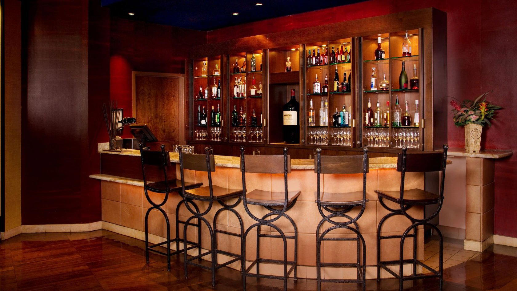 Cape Town Lounge and Wine Bar bar in Bay Lake