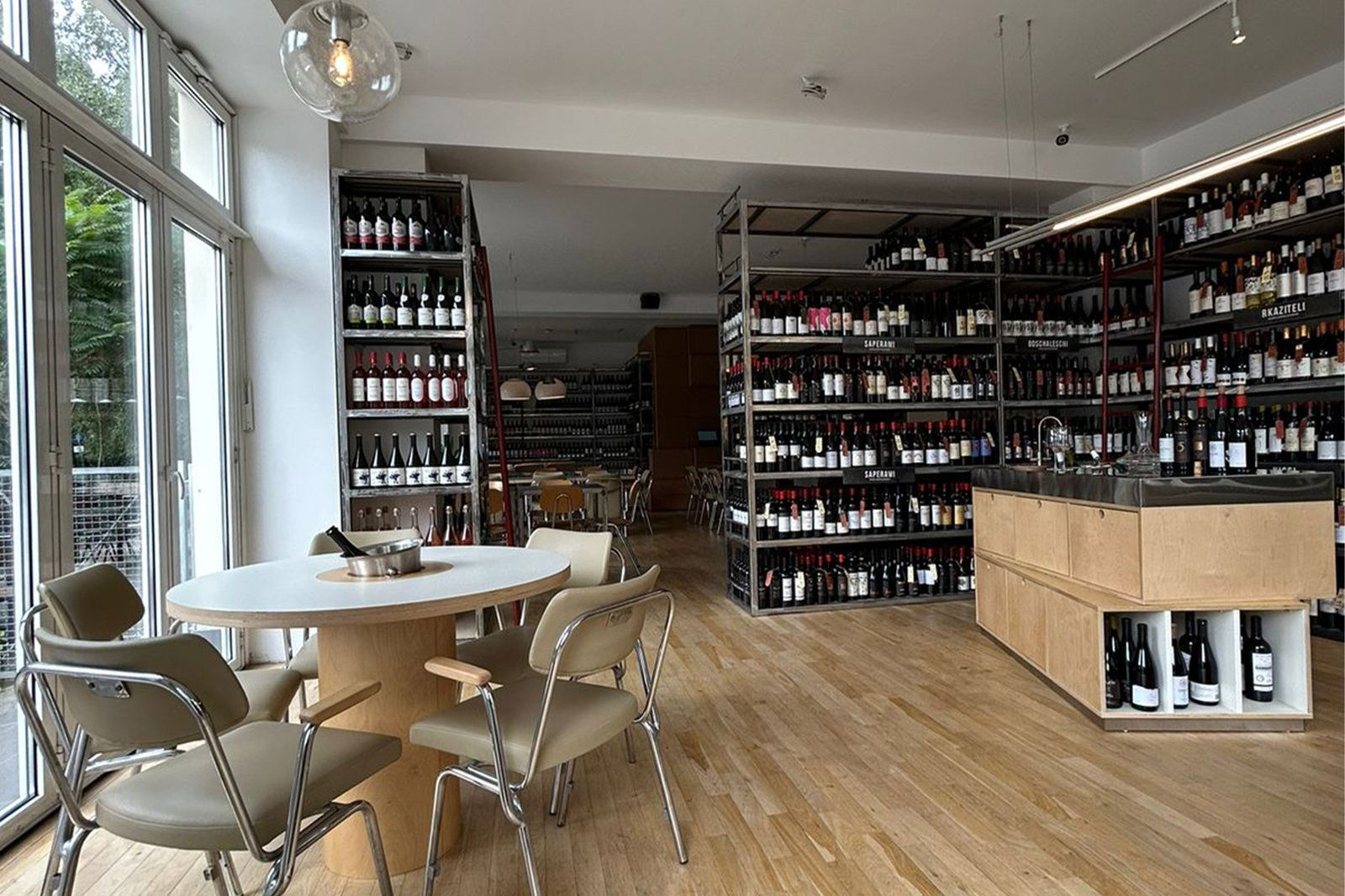 8000 Vintages, Bar in Berlin