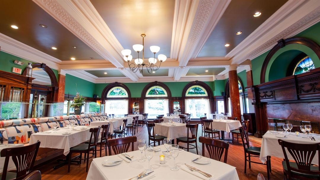 Union League bar in New Haven, United States