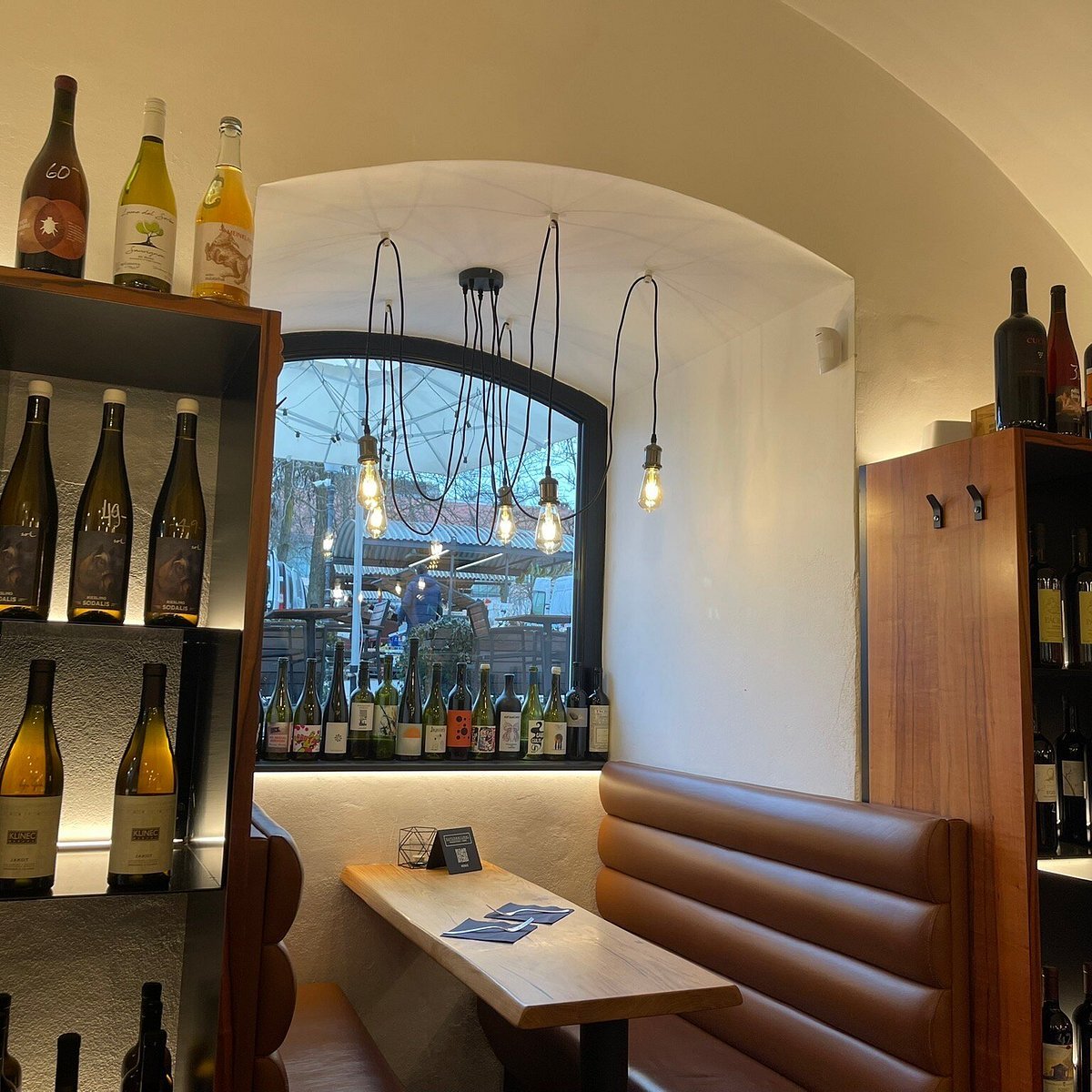 SUPERNATURAL naked food and wine bar in Ljubljana, Slovenia