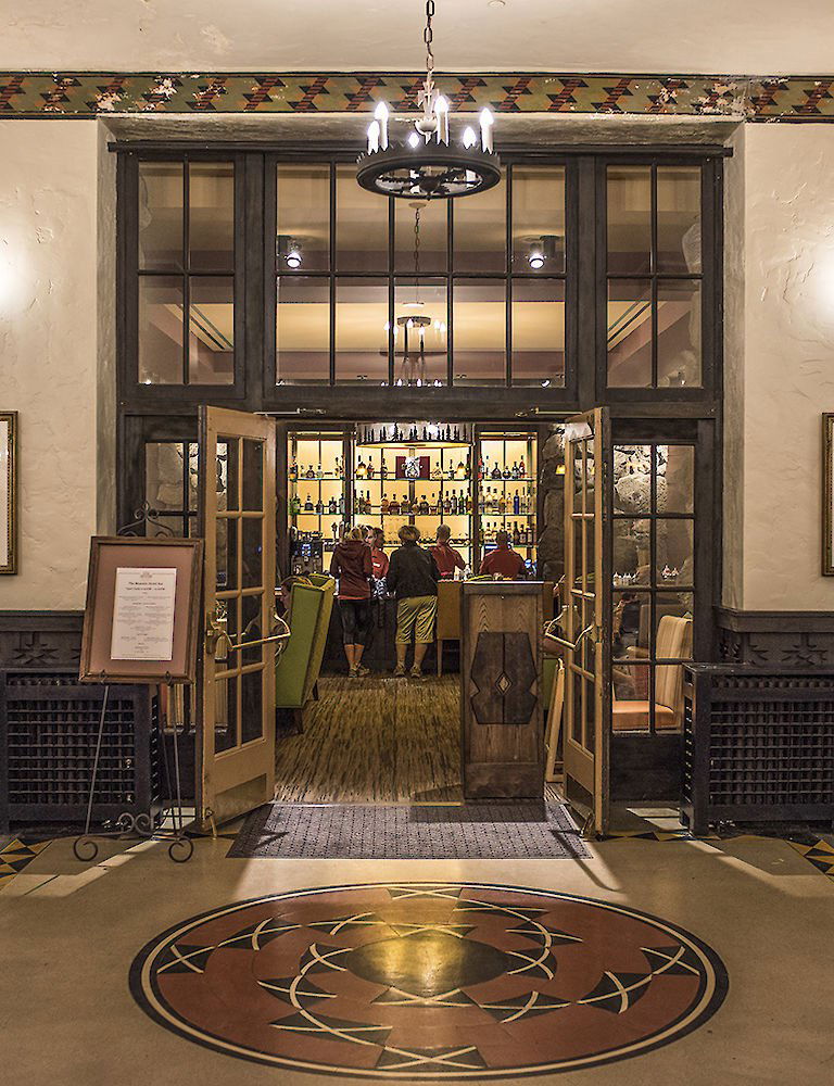 The Ahwahnee Bar, Bar in Yosemite Valley