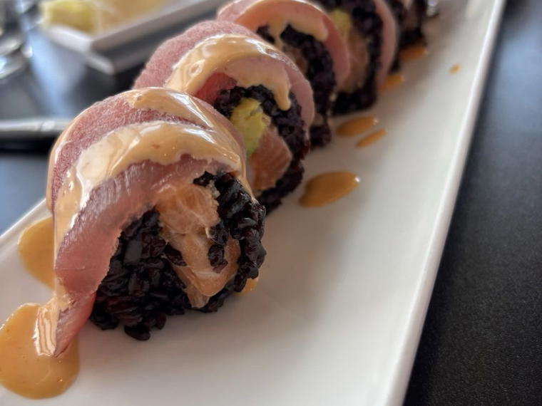 Hamachi Sushi Bar, Chicago, United States