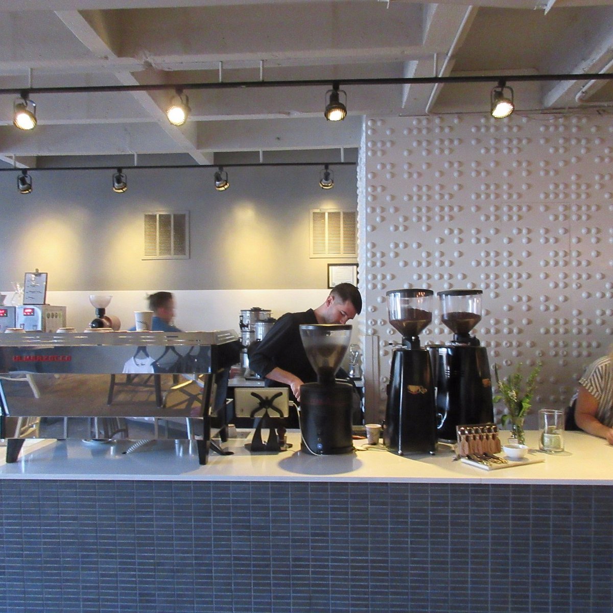 Intelligentsia Coffee Broadway Coffeebar bar in Chicago, United States