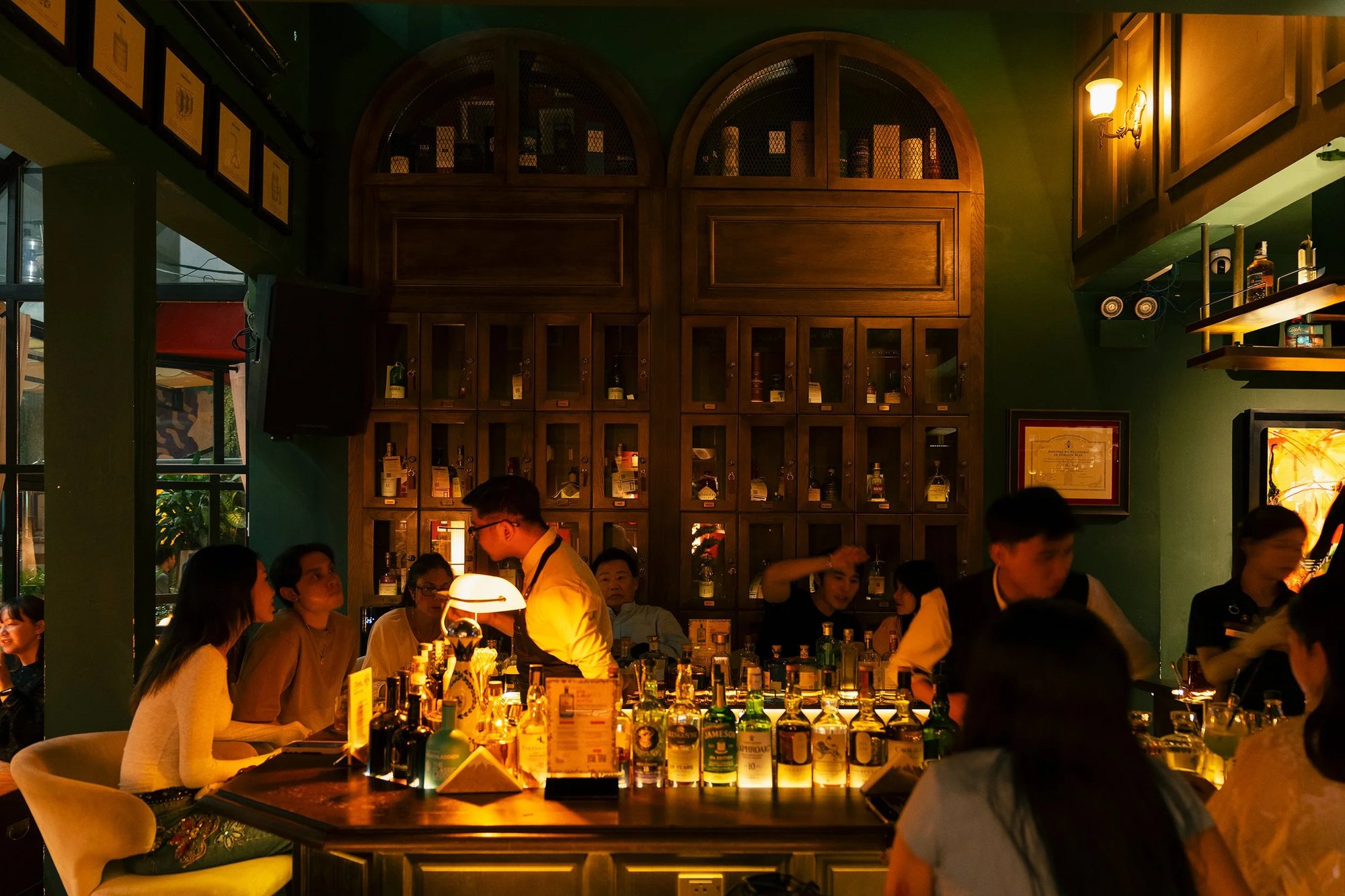 LEGATO, Bar in Ho Chi Minh City