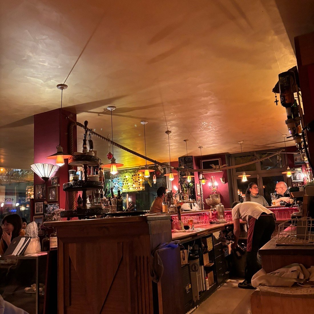 Flore, Bar in Basel