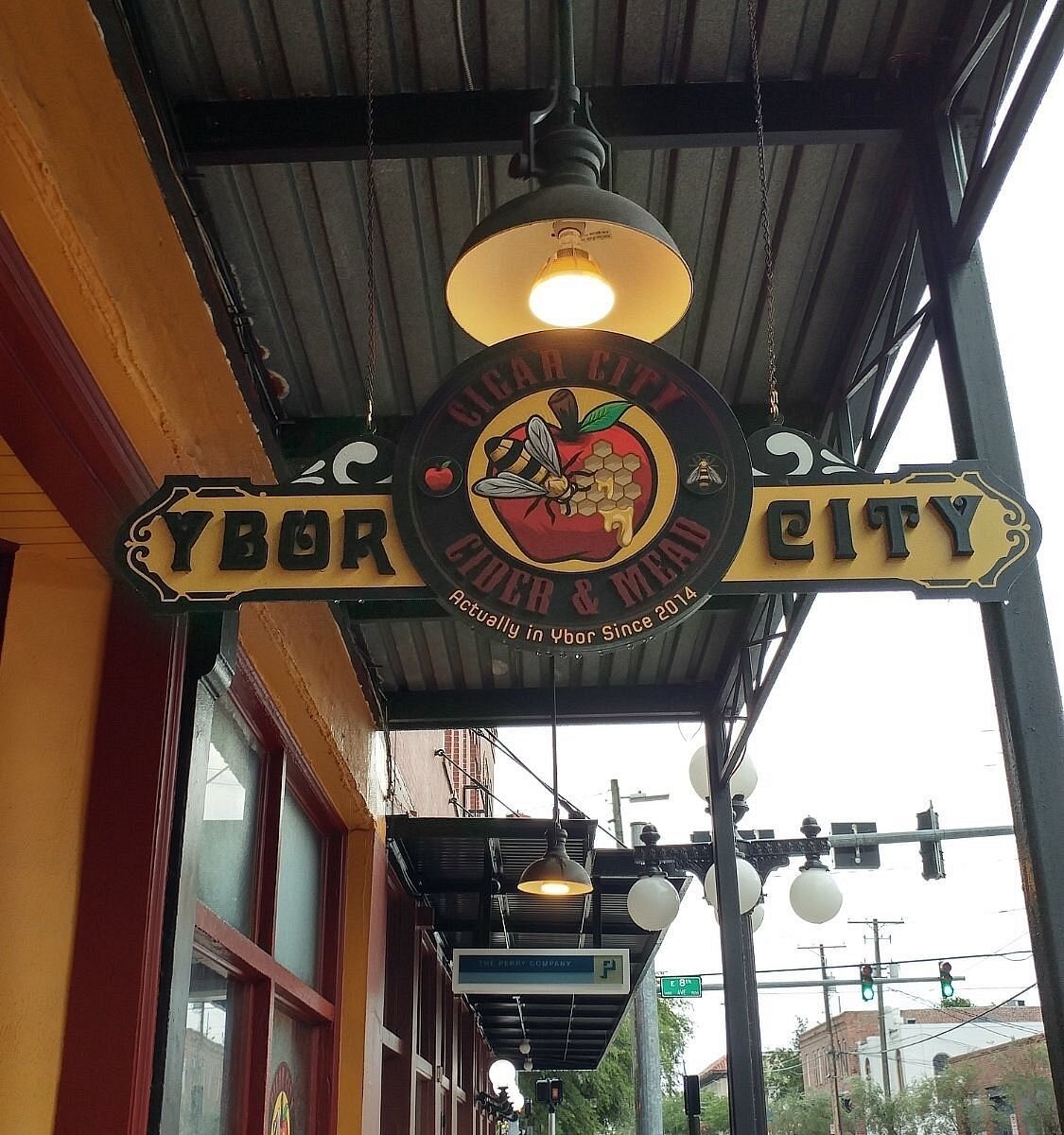 Cigar City Cider & Mead bar in Tampa, United States