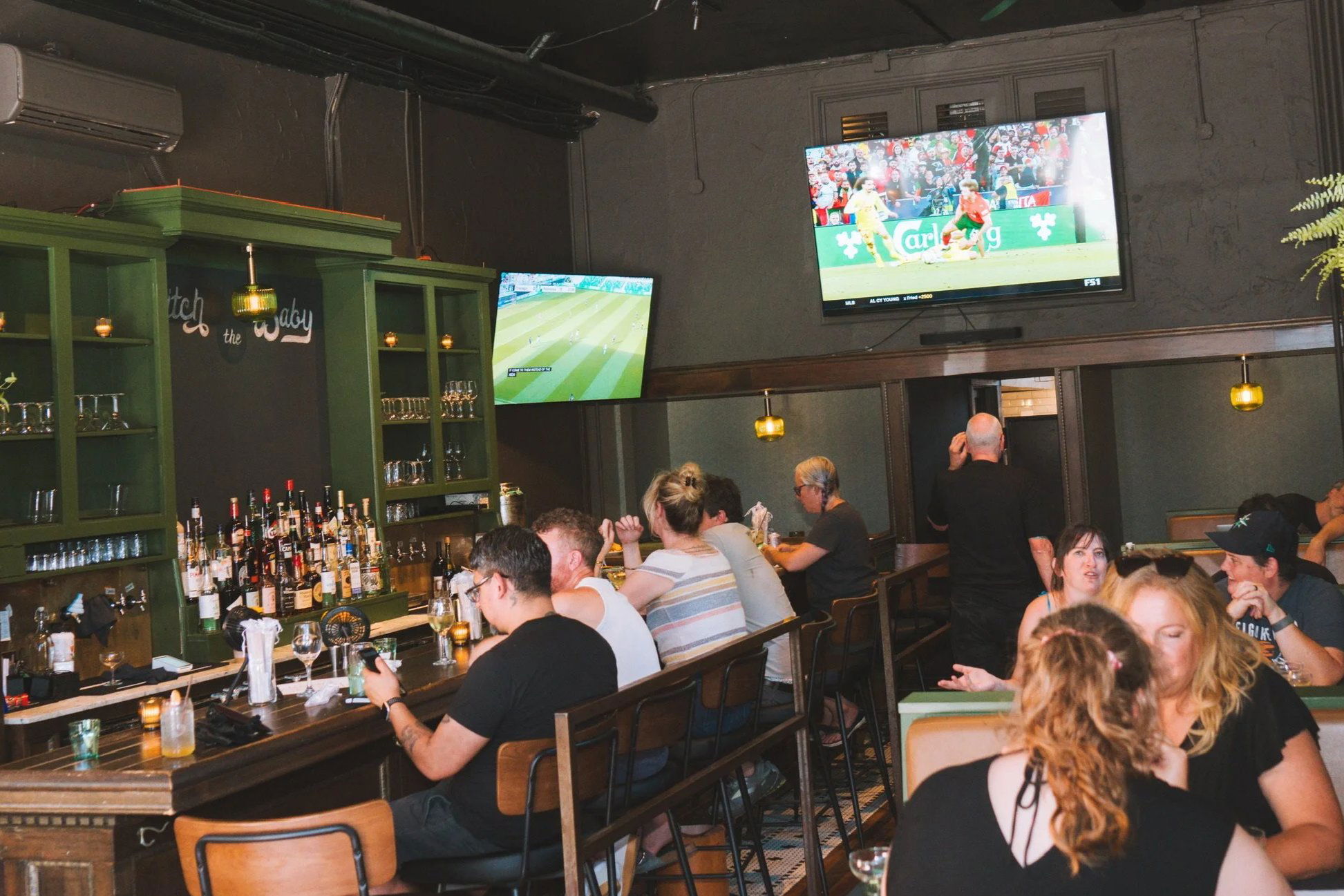 Pitch the Baby, Bar in Seattle