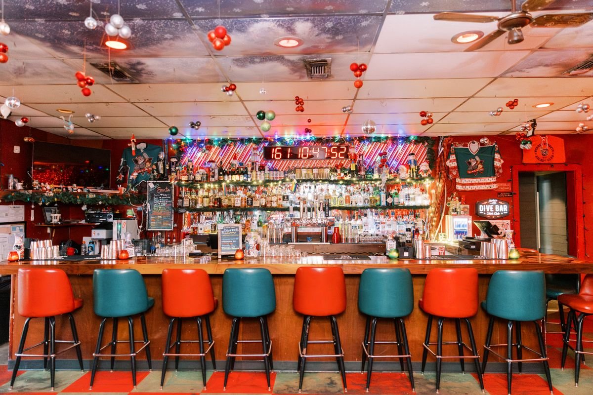 Lala's Little Nugget, Bar in Austin