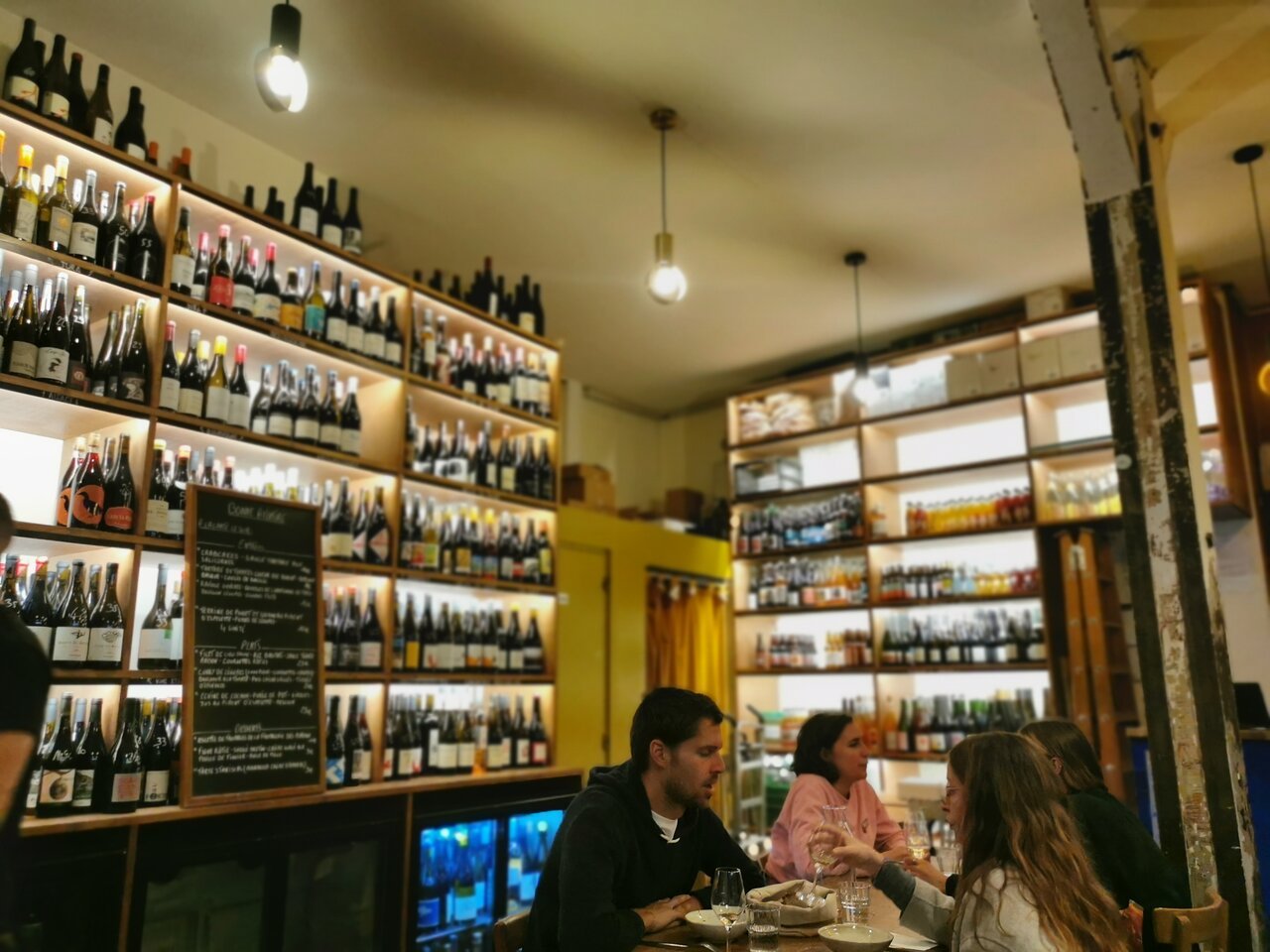 Bonne Aventure bar in Saint Ouen, France