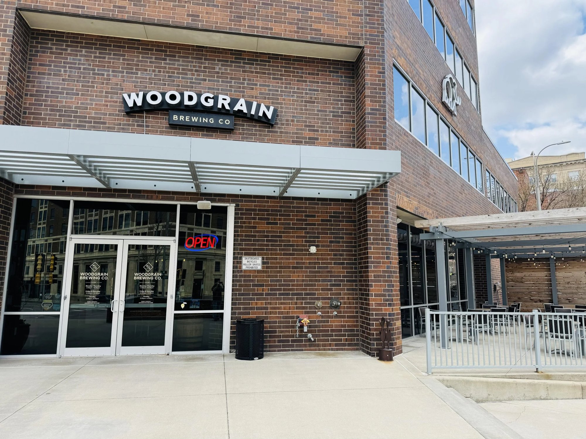 WoodGrain Brewing Co. bar in Sioux Falls, United States