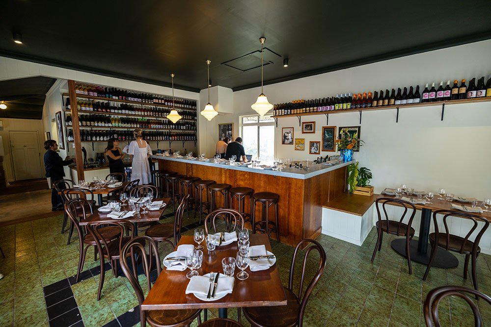 Bar Francine bar in West End