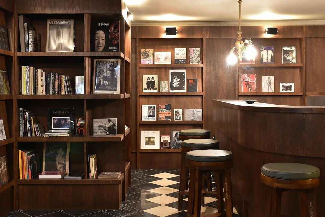 Anti Public Library bar in Moscow