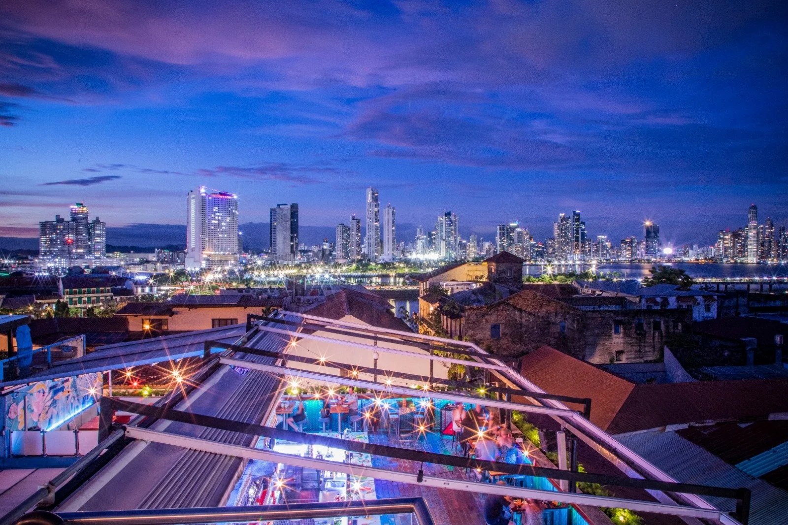 Tántalo Hotel / Kitchen / Roofbar bar in Panama City, Panama