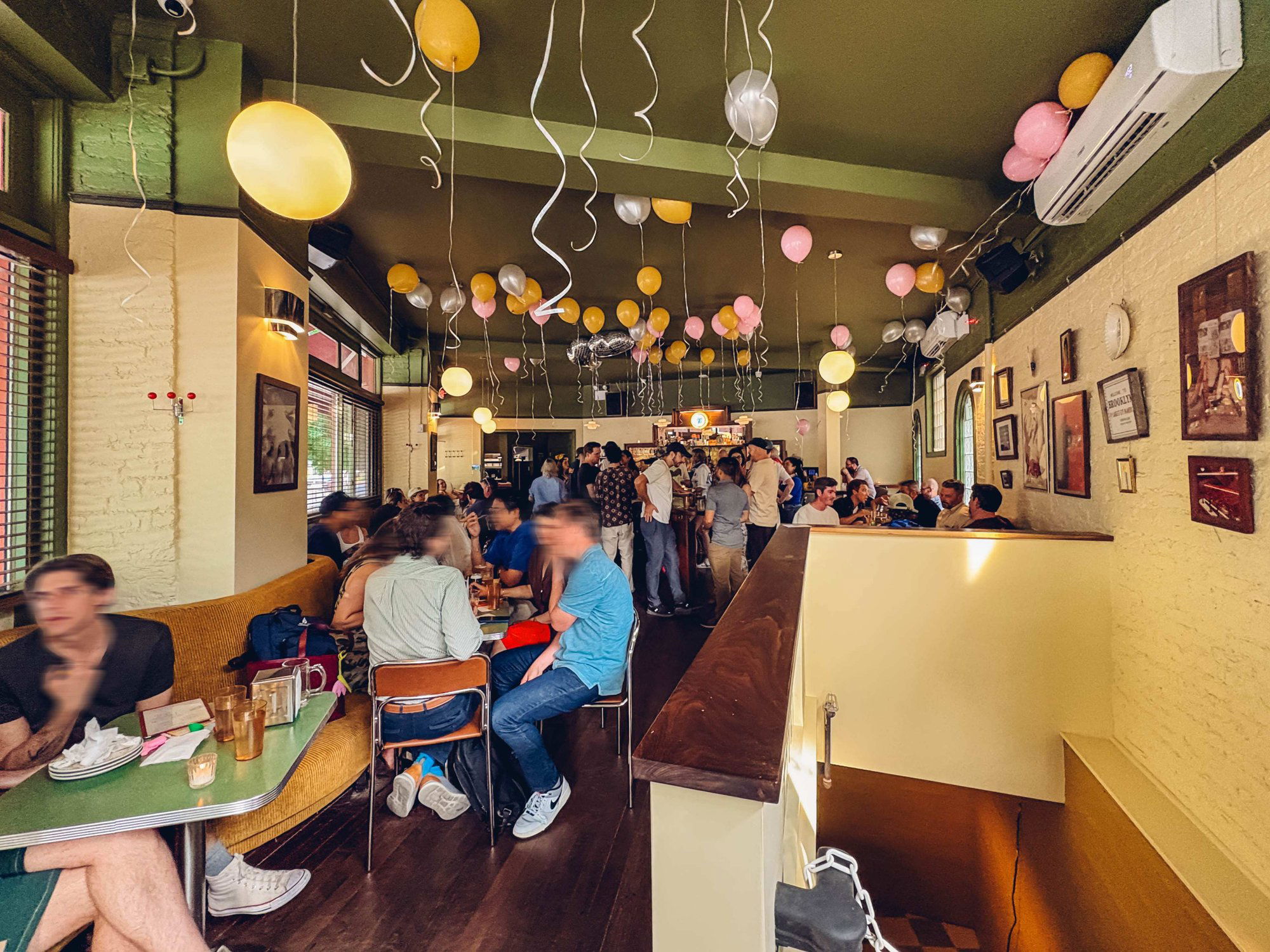 Kinda Nice, Bar in Brooklyn