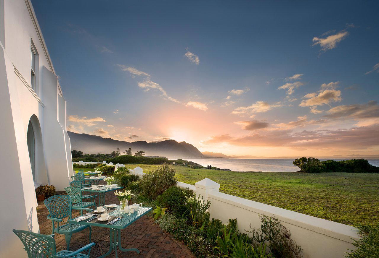 Sun Lounge & Bar bar in Hermanus