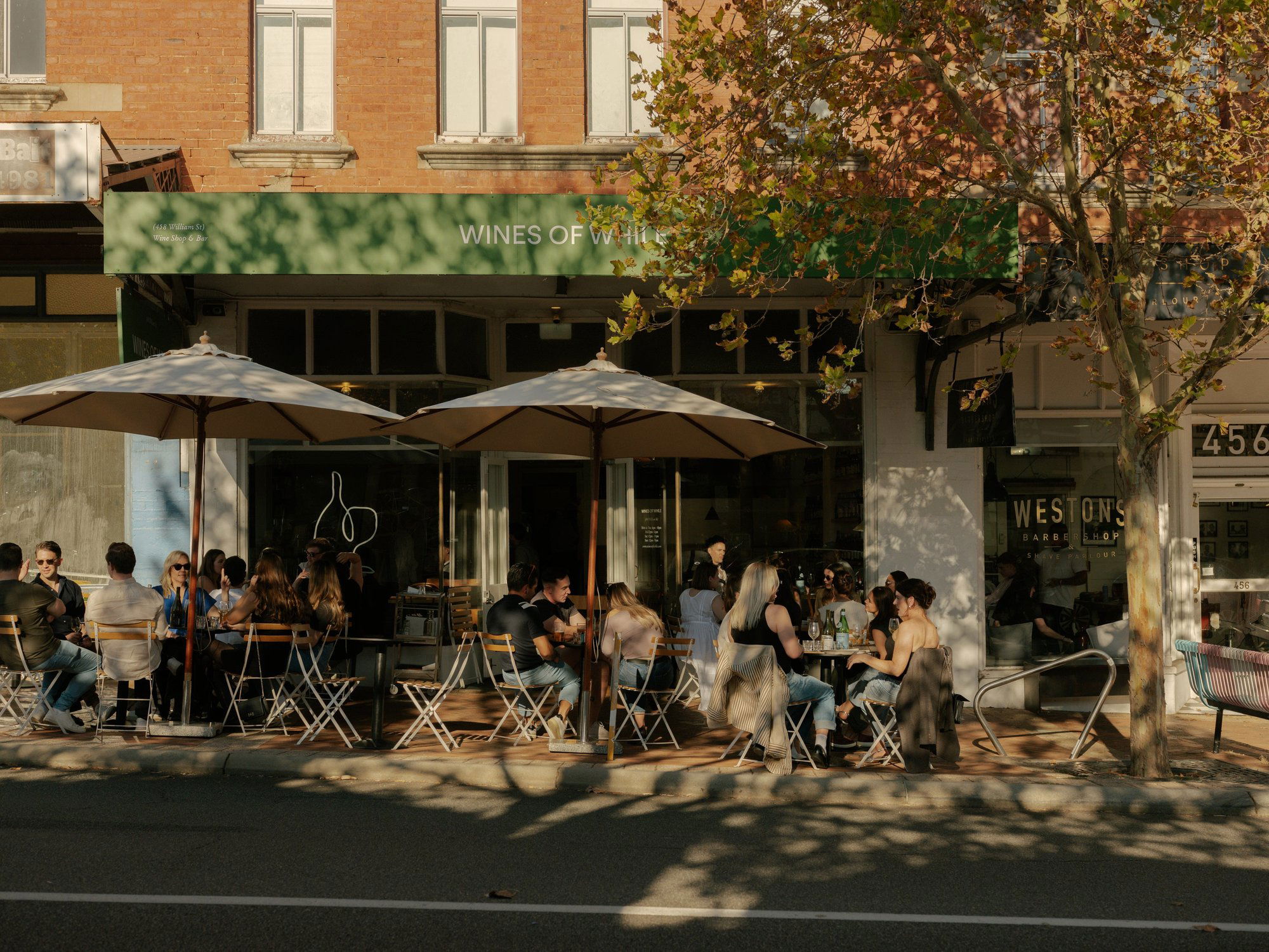 Wines of While, Bar in Perth