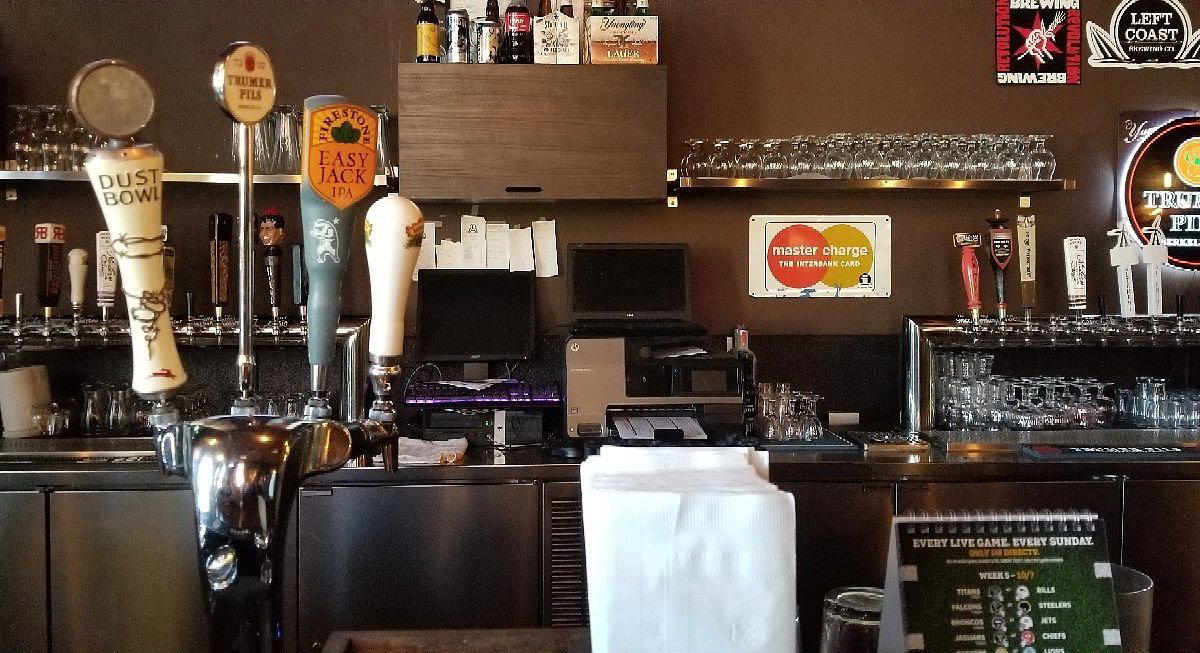 Porter's House of Draft bar in Roseville