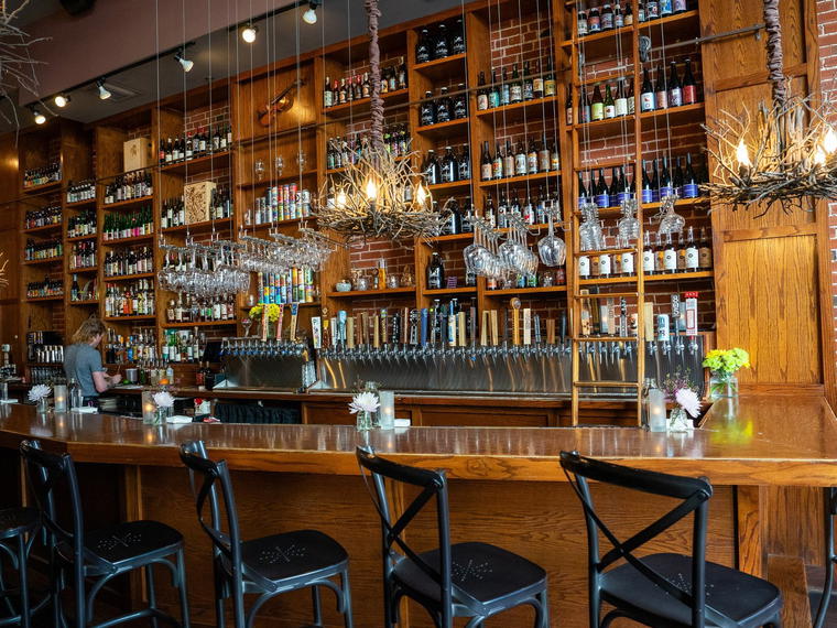 Bridge Tap House & Wine Bar, St Louis, United States