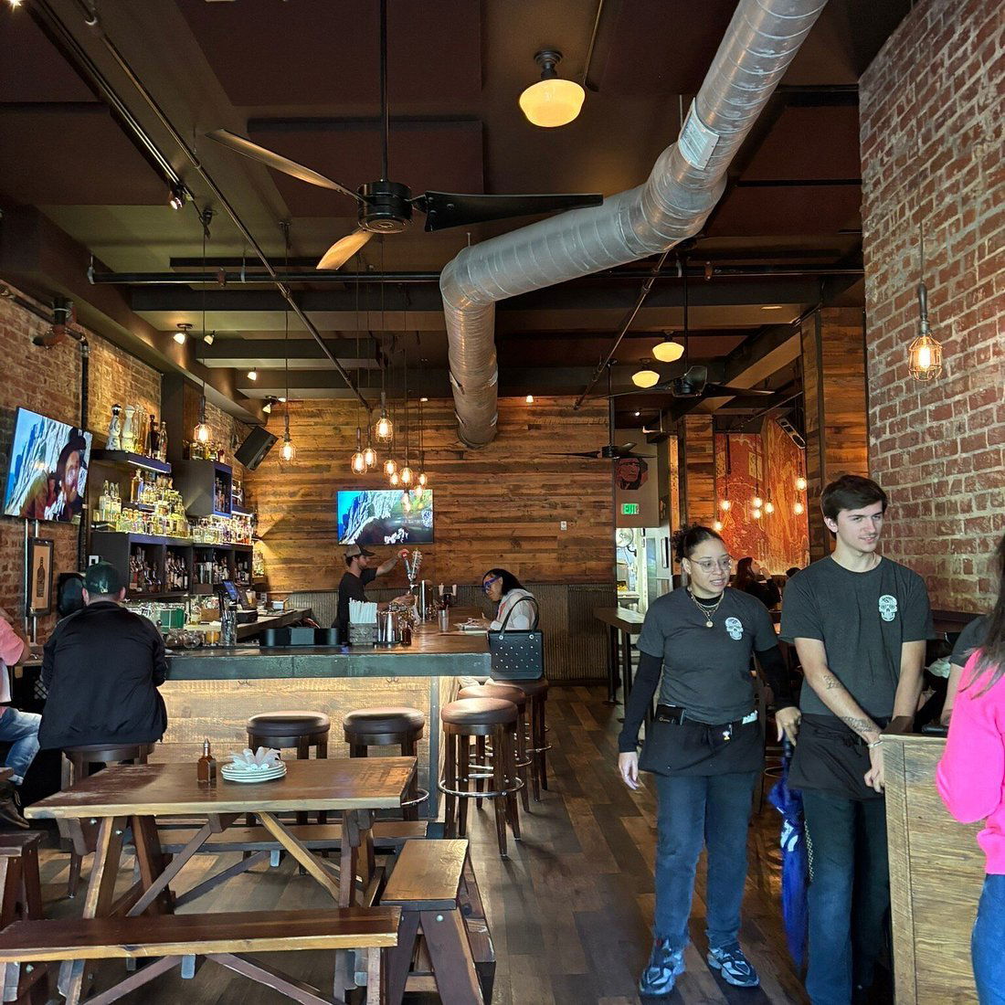 Bakersfield OTR, Bar in Cincinnati