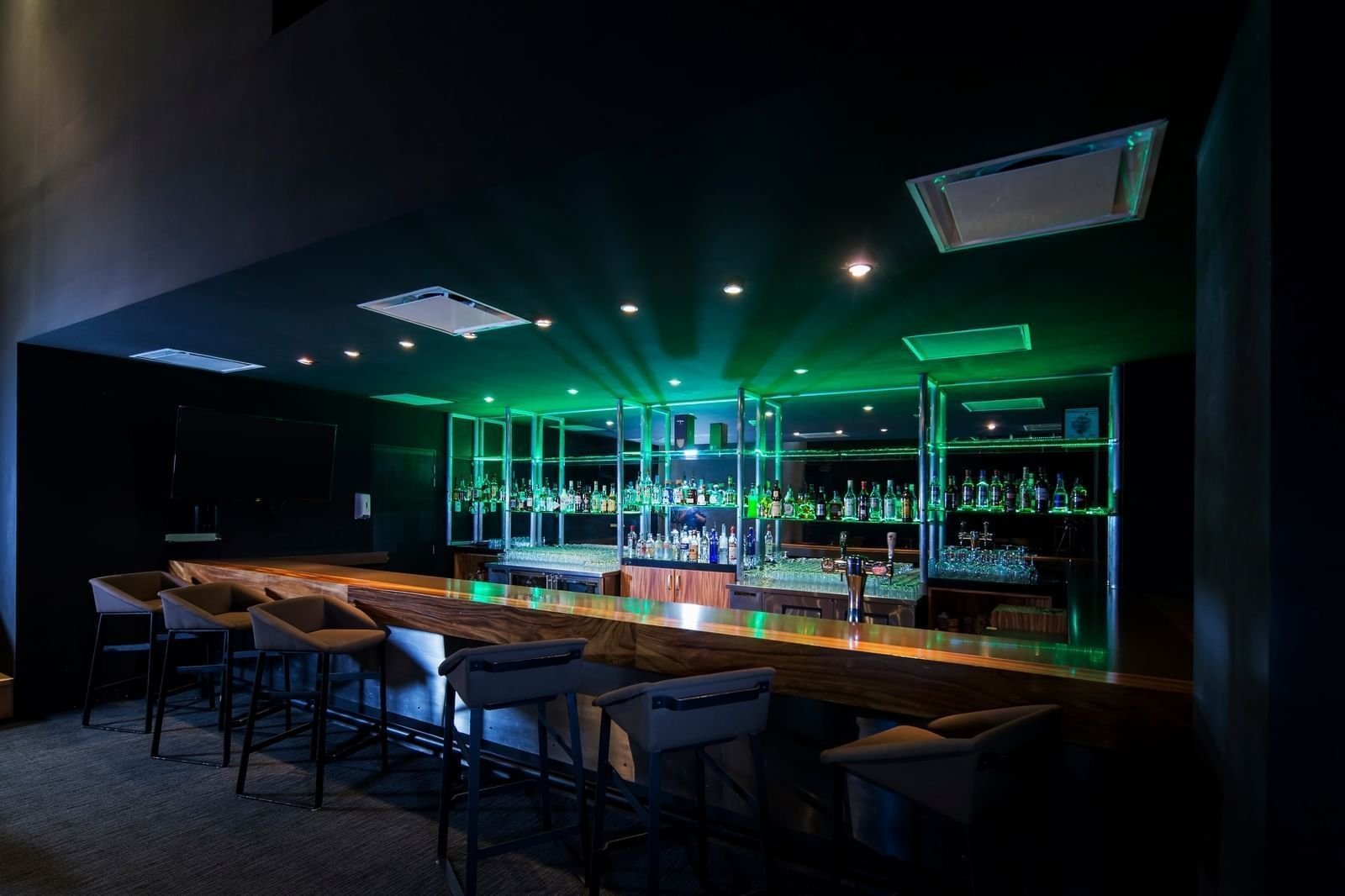 Black Lemon Night Club