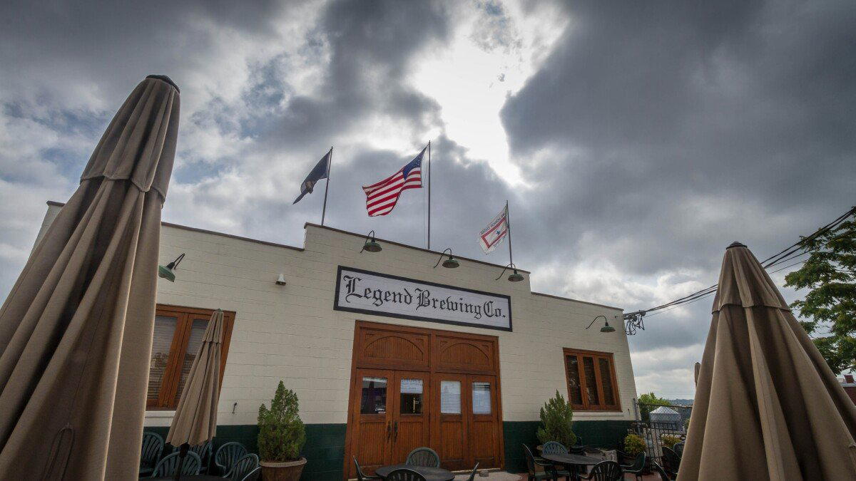 Legend Brewing Co bar in Richmond