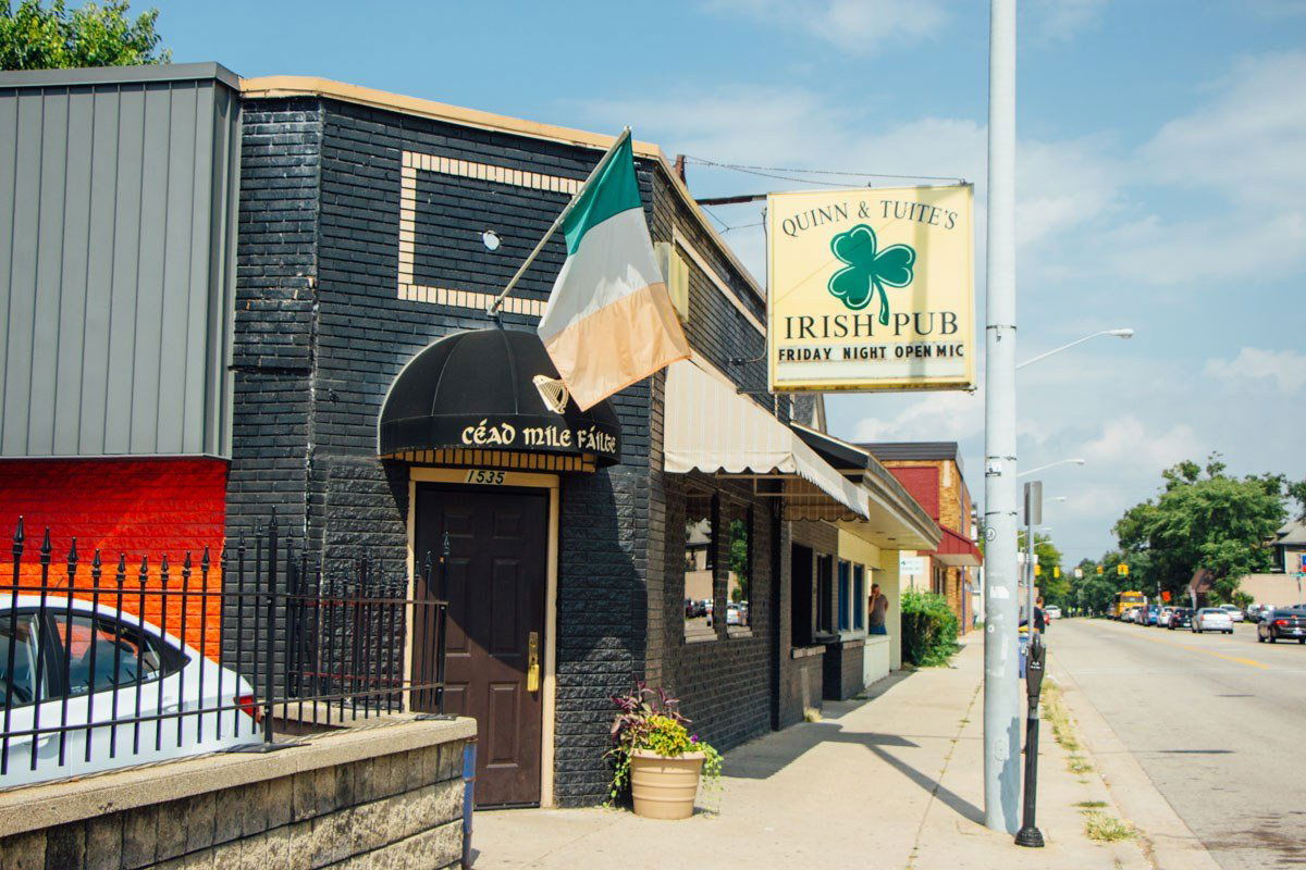 Quinn And Tuites Irish Pub, Bar in Grand Rapids