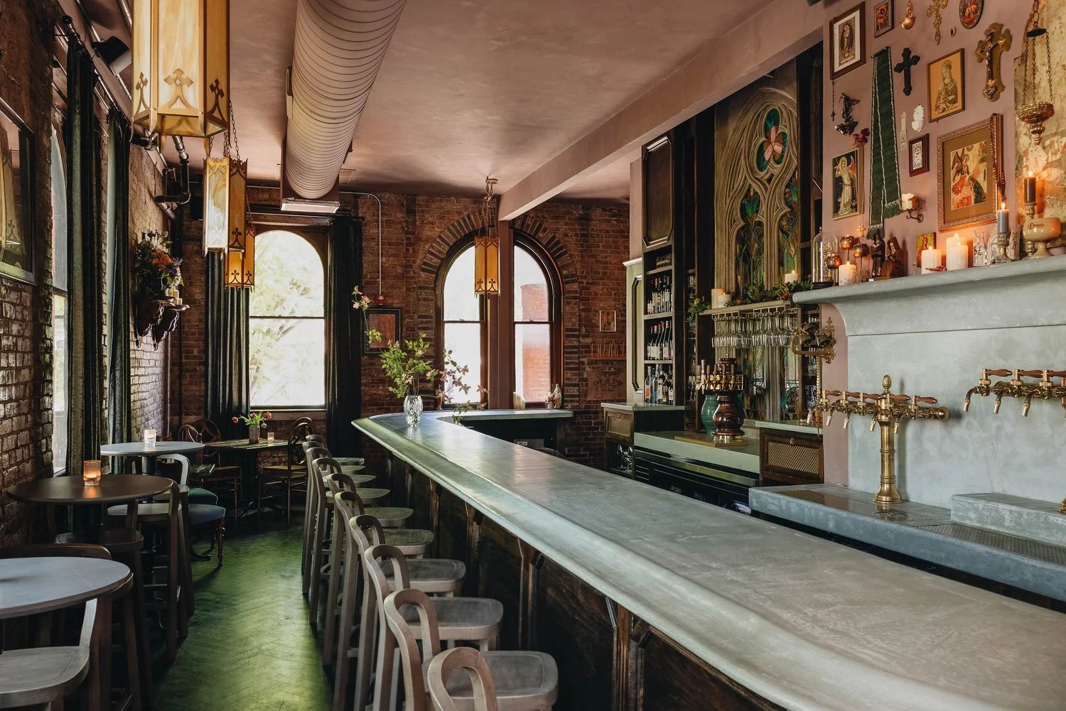 Gralehaus bar in Louisville
