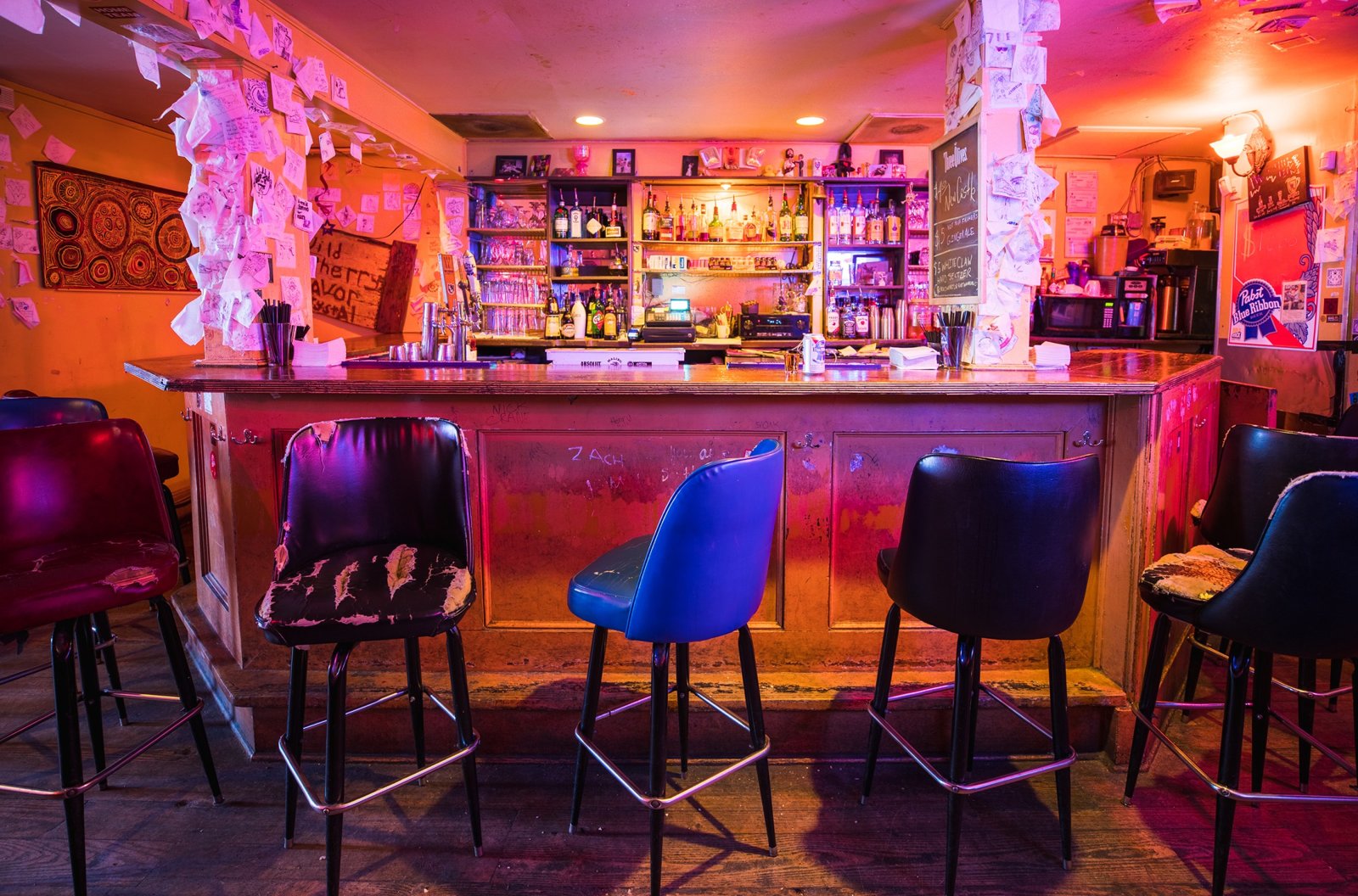 WOODS Upper Deck, Bar in Petchburi