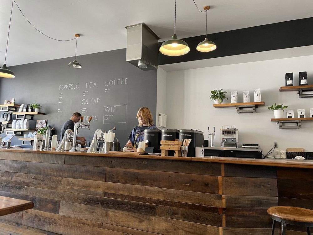 Rowster Coffee Wealthy, Bar in Grand Rapids