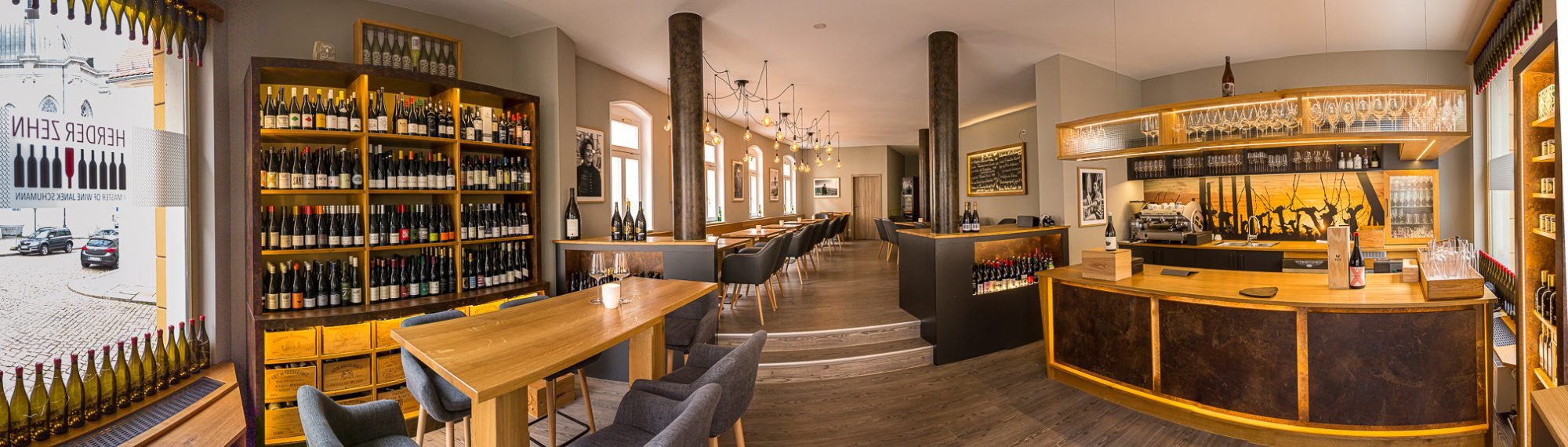 Herder Zehn | Weinbar, Bar in Freiberg