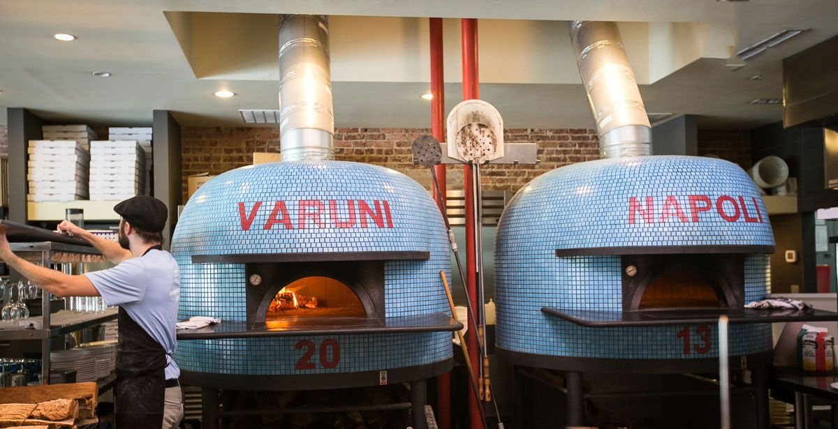 Varuni Napoli bar in Atlanta, United States