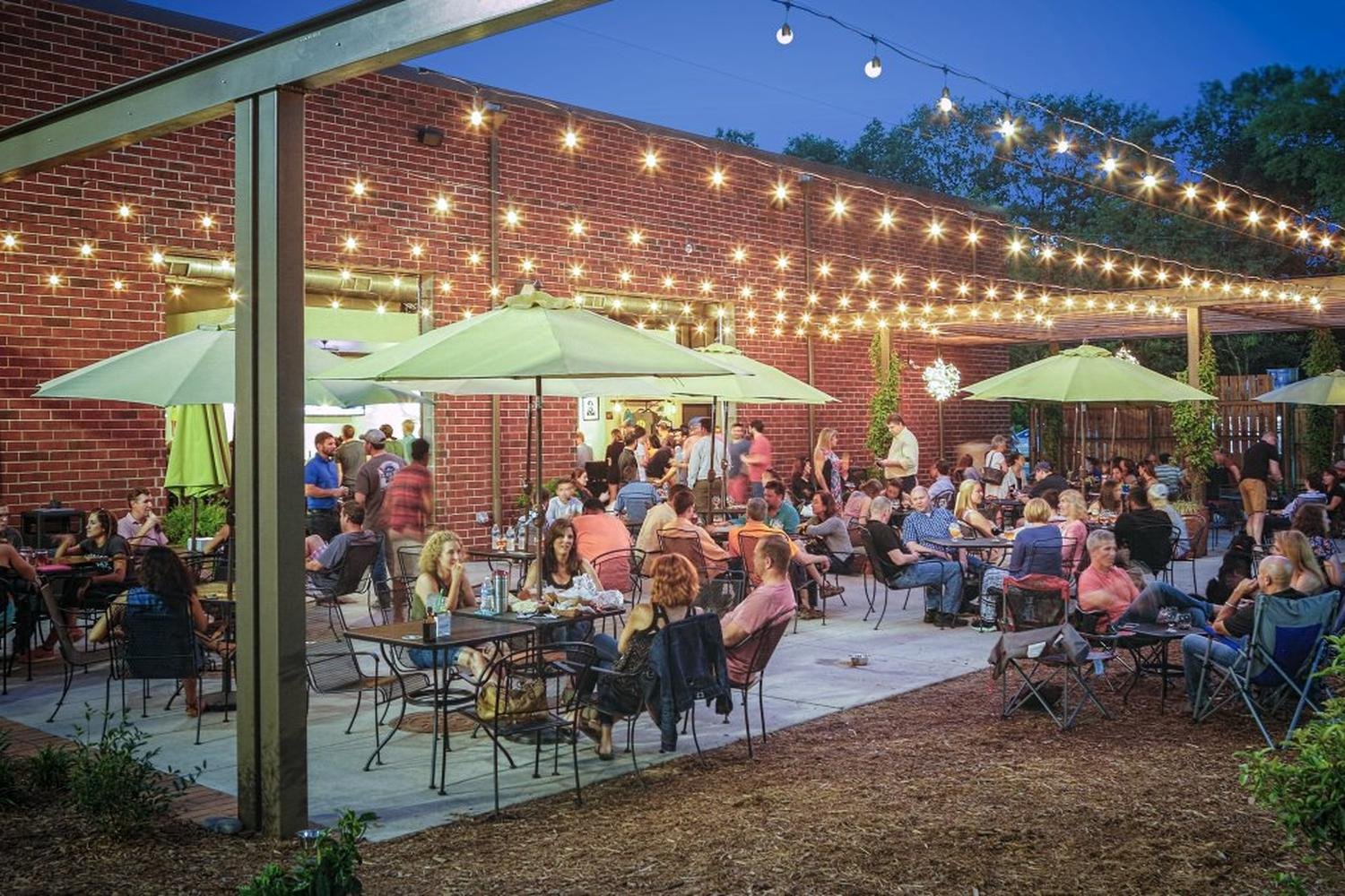 Bond Brothers Beer Company bar in Cary, United States