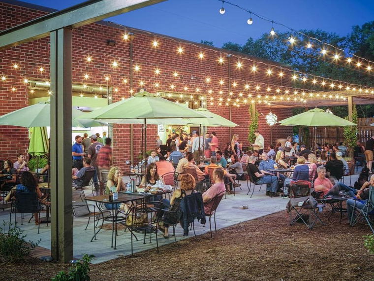 Bond Brothers Beer Company, Cary, United States