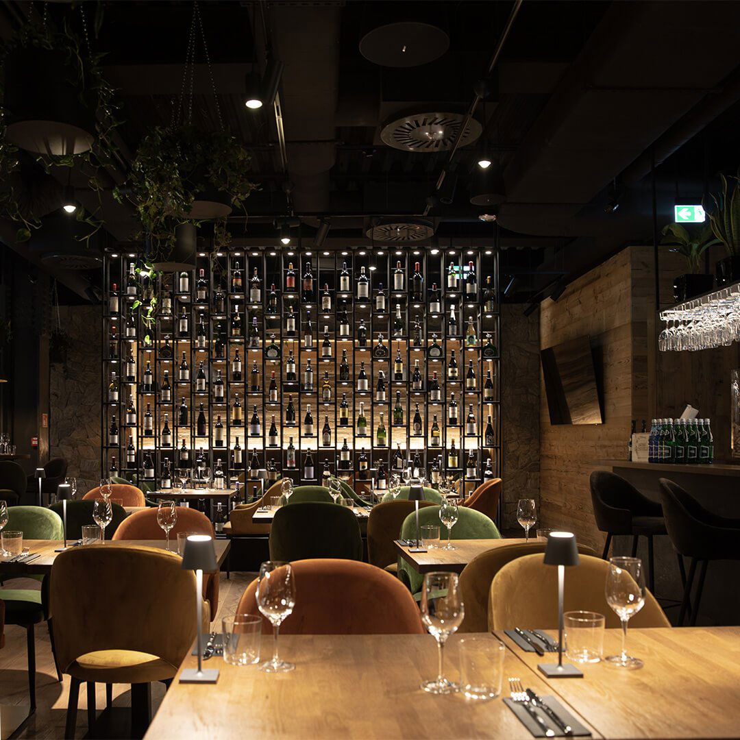 Wine First, Bar in Warsaw