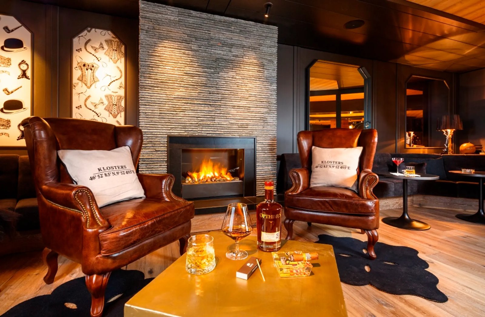 GRIZZLY’S Bar
