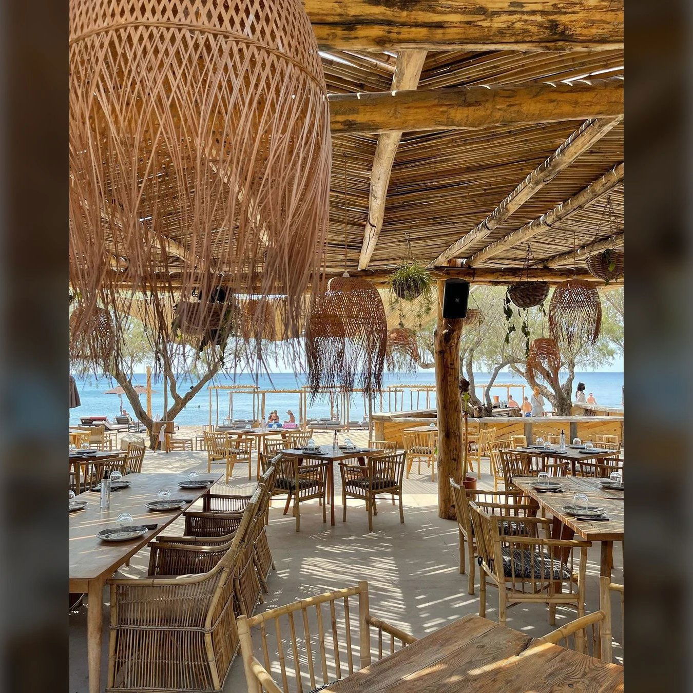 THE SWANKY NOMAD, Bar in Samos