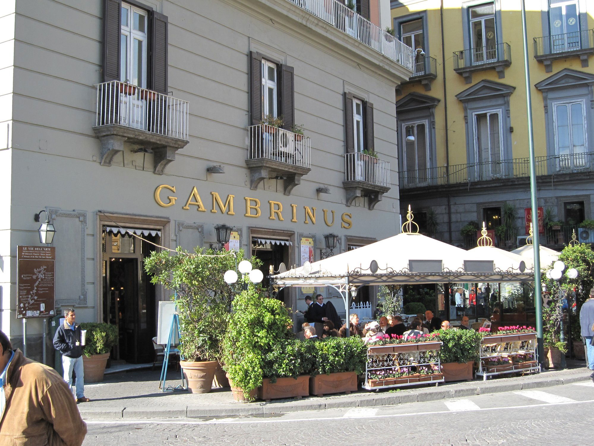 Gran Caffè Gambrinus, Bar in Naples