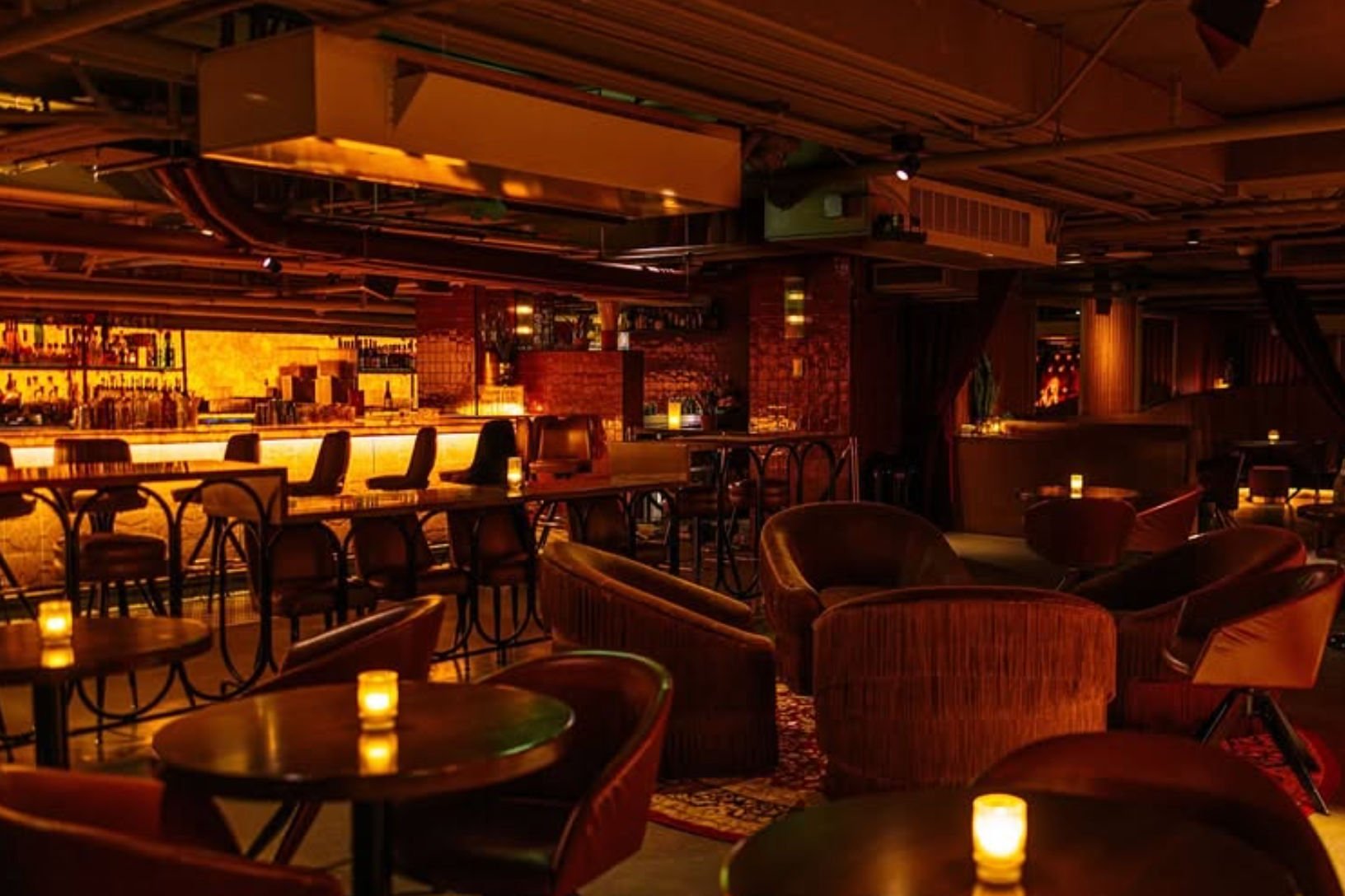 Pushing Daisies, Bar in Nashville