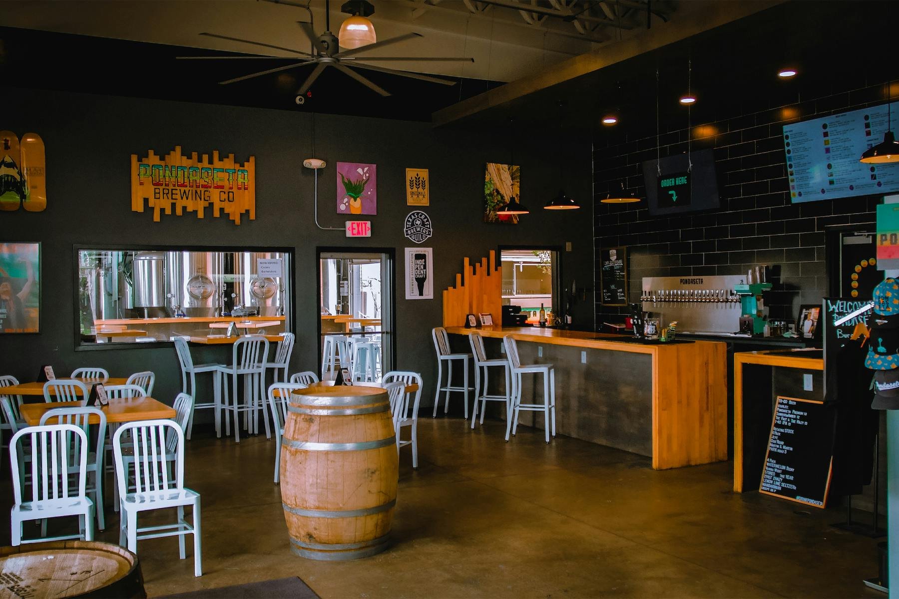 Pondaseta Brewing Co. bar in Amarillo