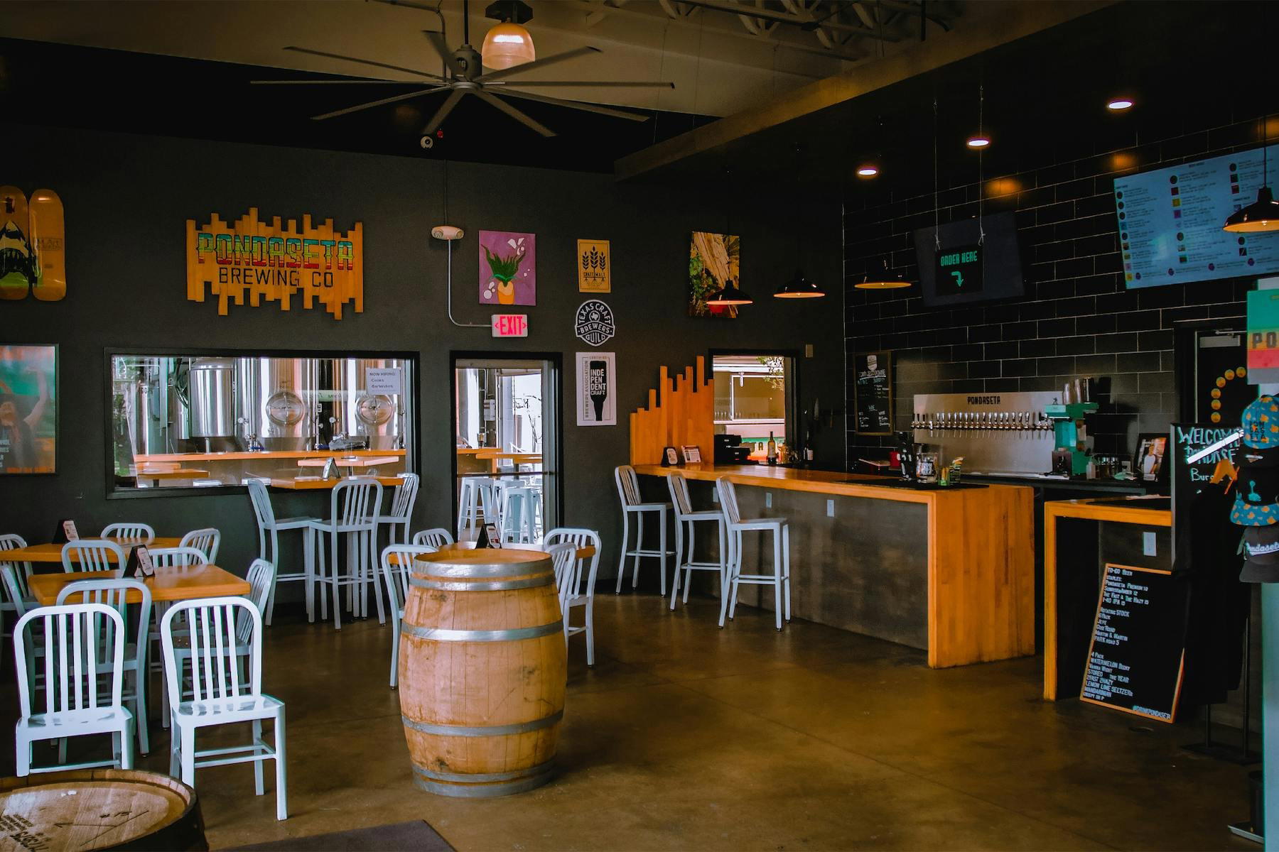 Pondaseta Brewing Co. bar in Amarillo