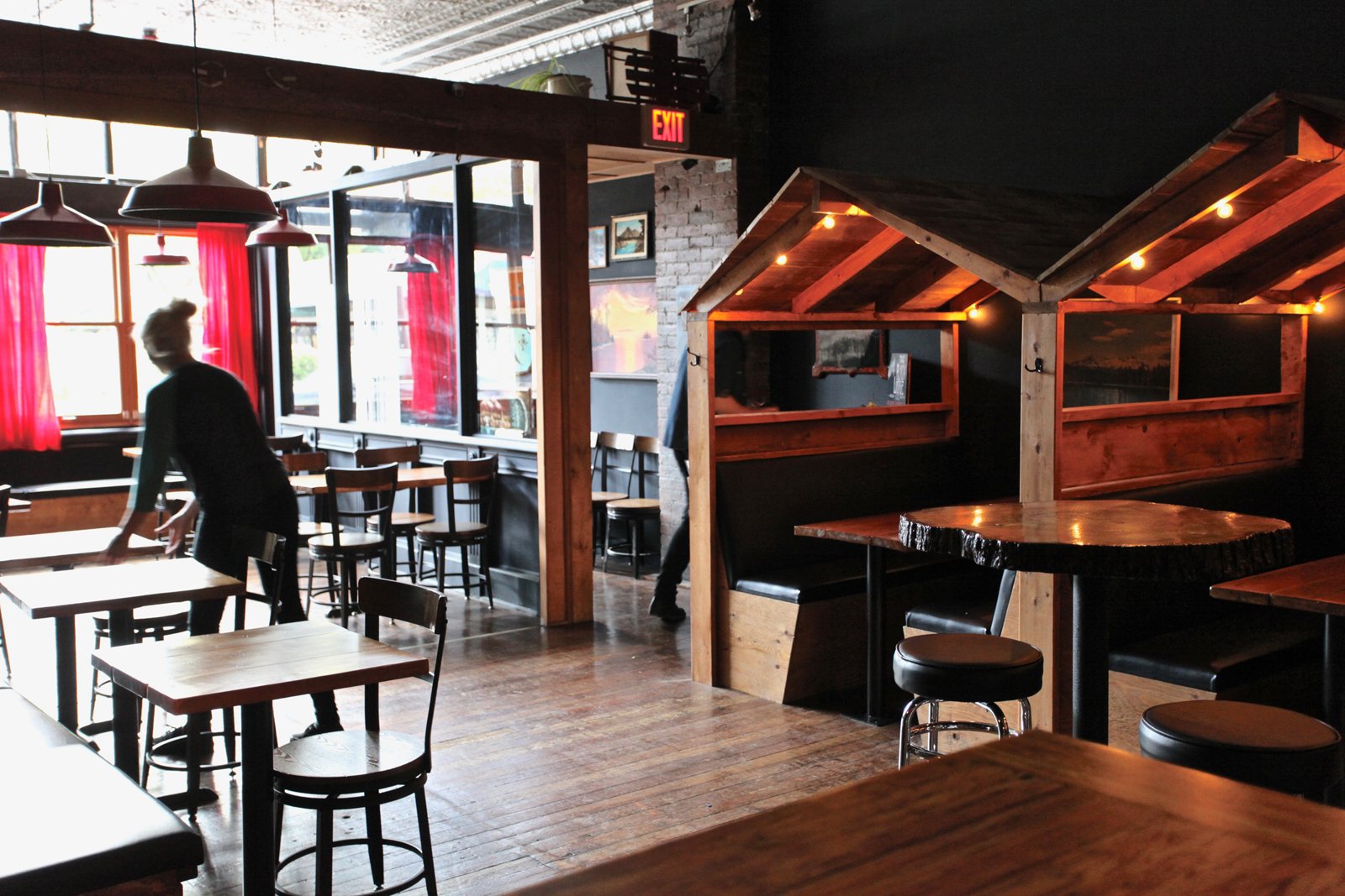 630 Kingsway, Bar in Vancouver