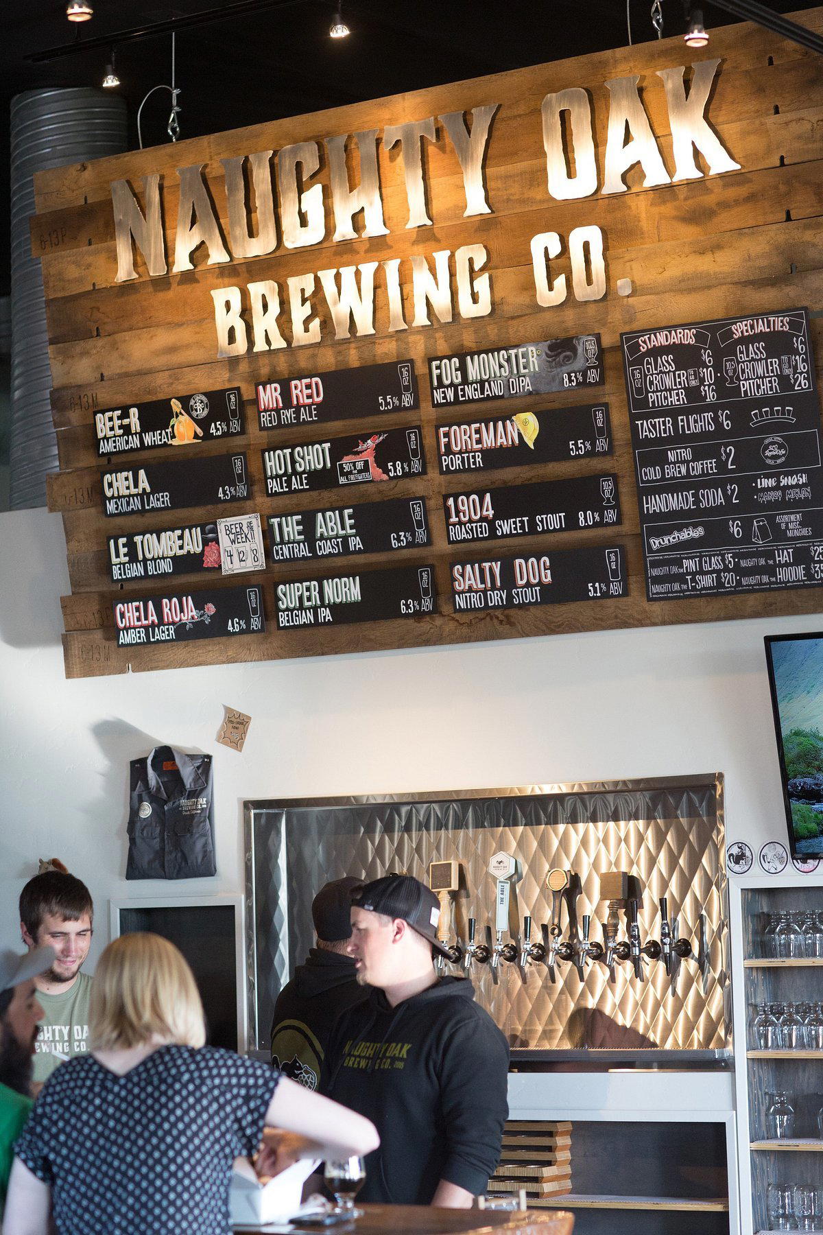 Naughty Oak Brewing Company bar in Orcutt
