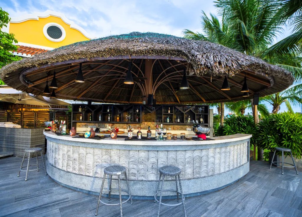 Moonshine bar