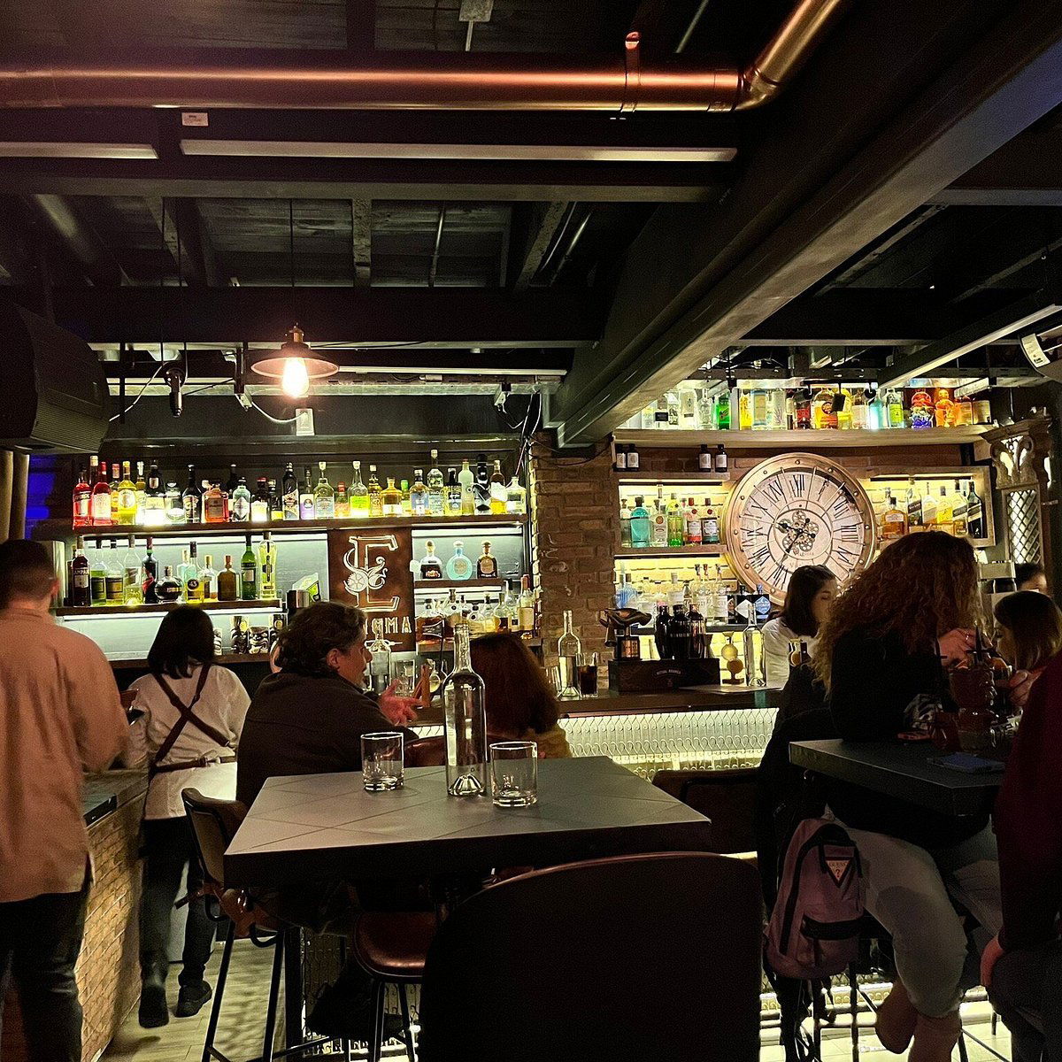 Bar Enigma, Bar in Santiago