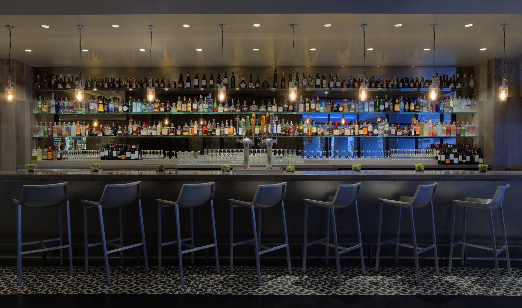 Wood + Paddle, Bar in Minneapolis