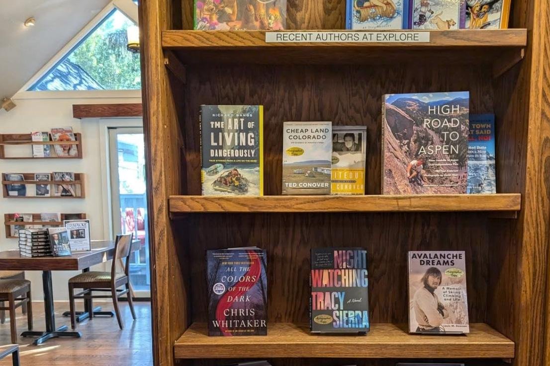 Explore Books and Coffee